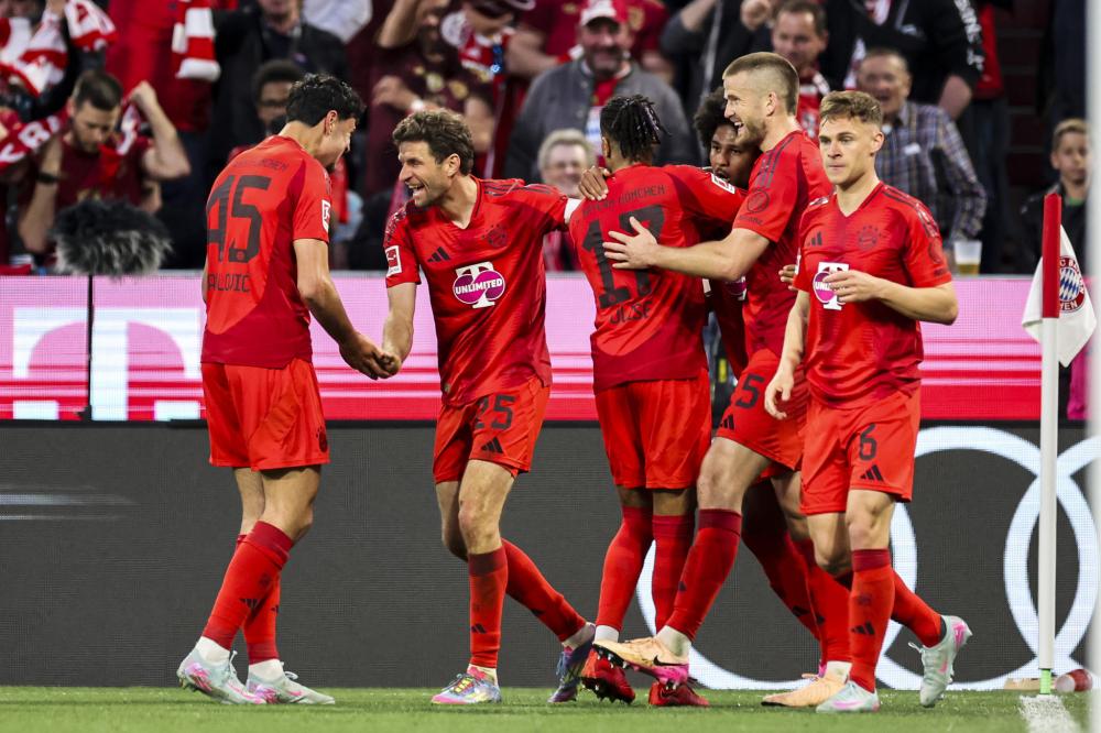 通过与队友 通过与队友